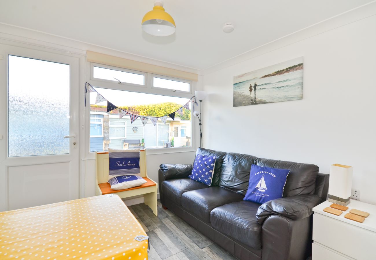Chalet in Sandown - Sunny Daze - Isle of Wight