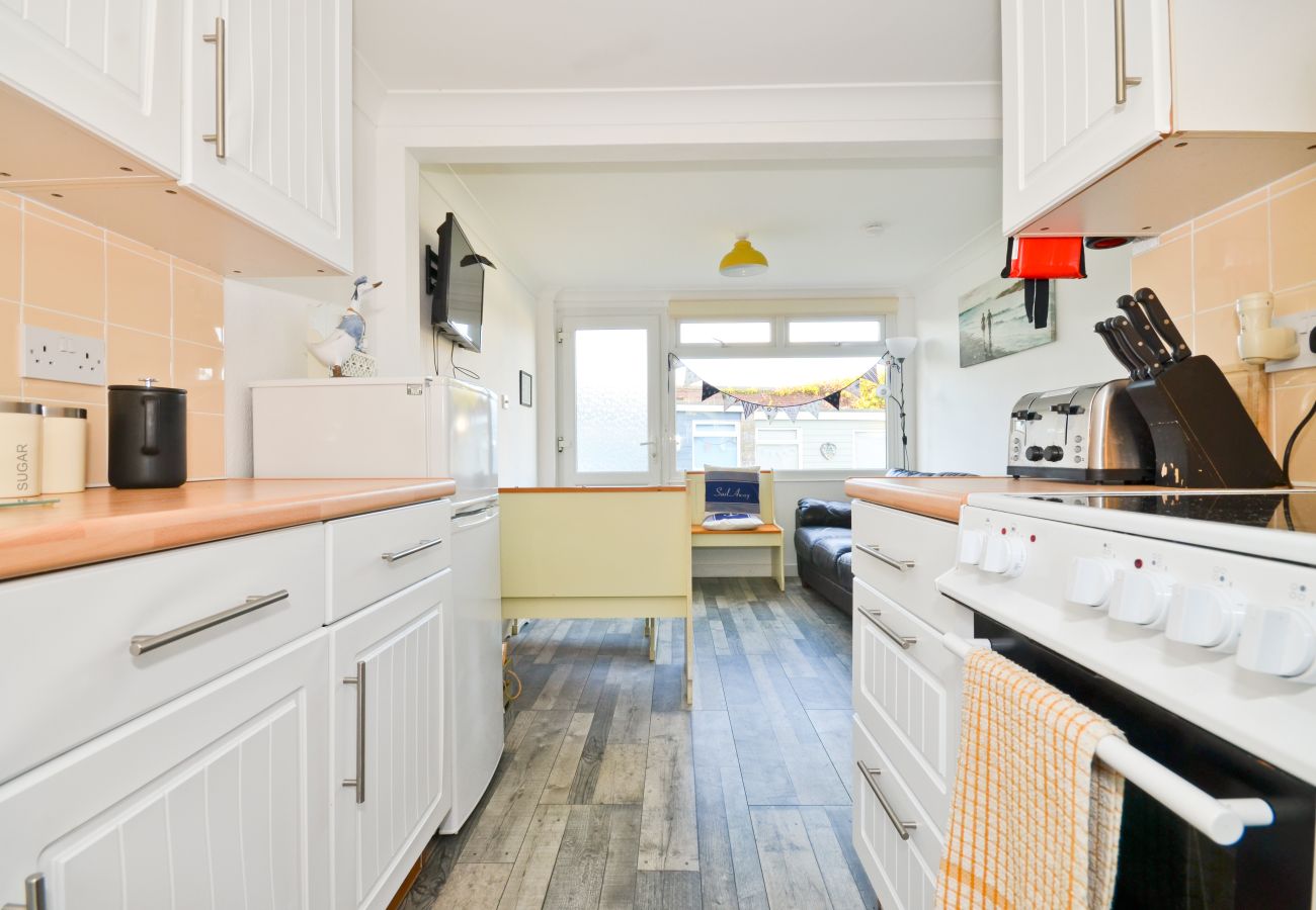 Chalet in Sandown - Sunny Daze - Isle of Wight