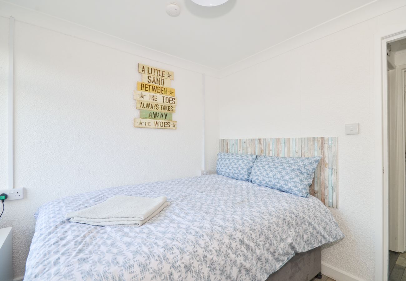 Chalet in Sandown - Sunny Daze - Isle of Wight