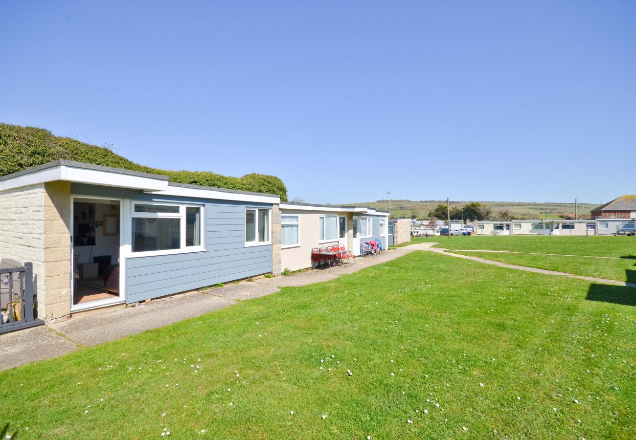 Chalet in Sandown - 74 Sandown Bay - Isle of Wight