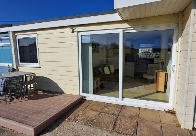 Chalet in Sandown - Ocean Breeze The Isle of Wight Chalet in Sandown - Ocean Breeze The Isle of Wight