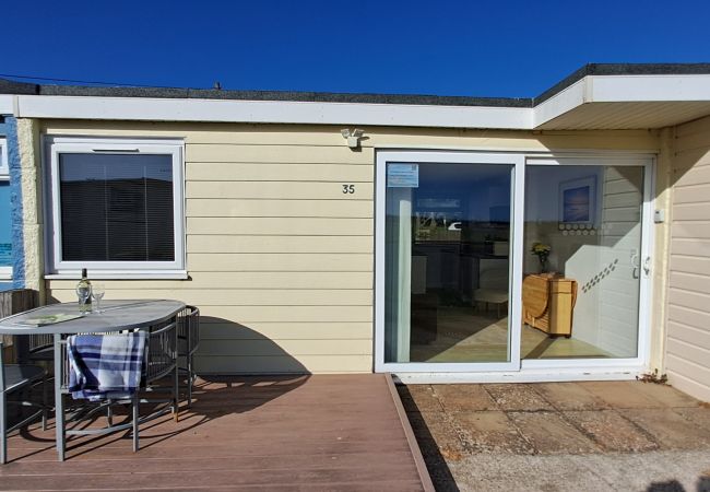 Chalet in Sandown - Ocean Breeze The Isle of Wight Chalet in Sandown - Ocean Breeze The Isle of Wight