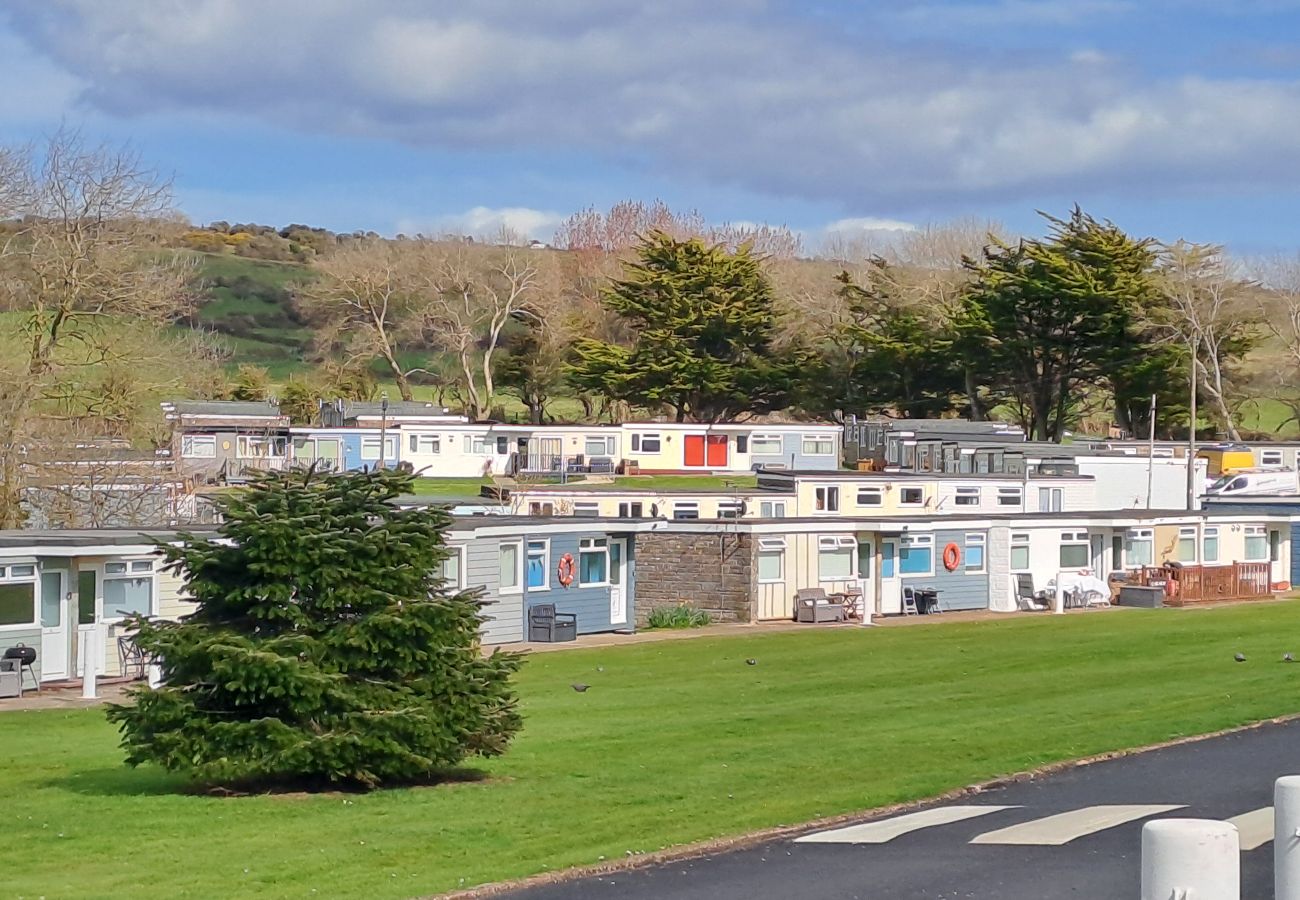 Chalet in Sandown - Cliff View - Isle of Wight