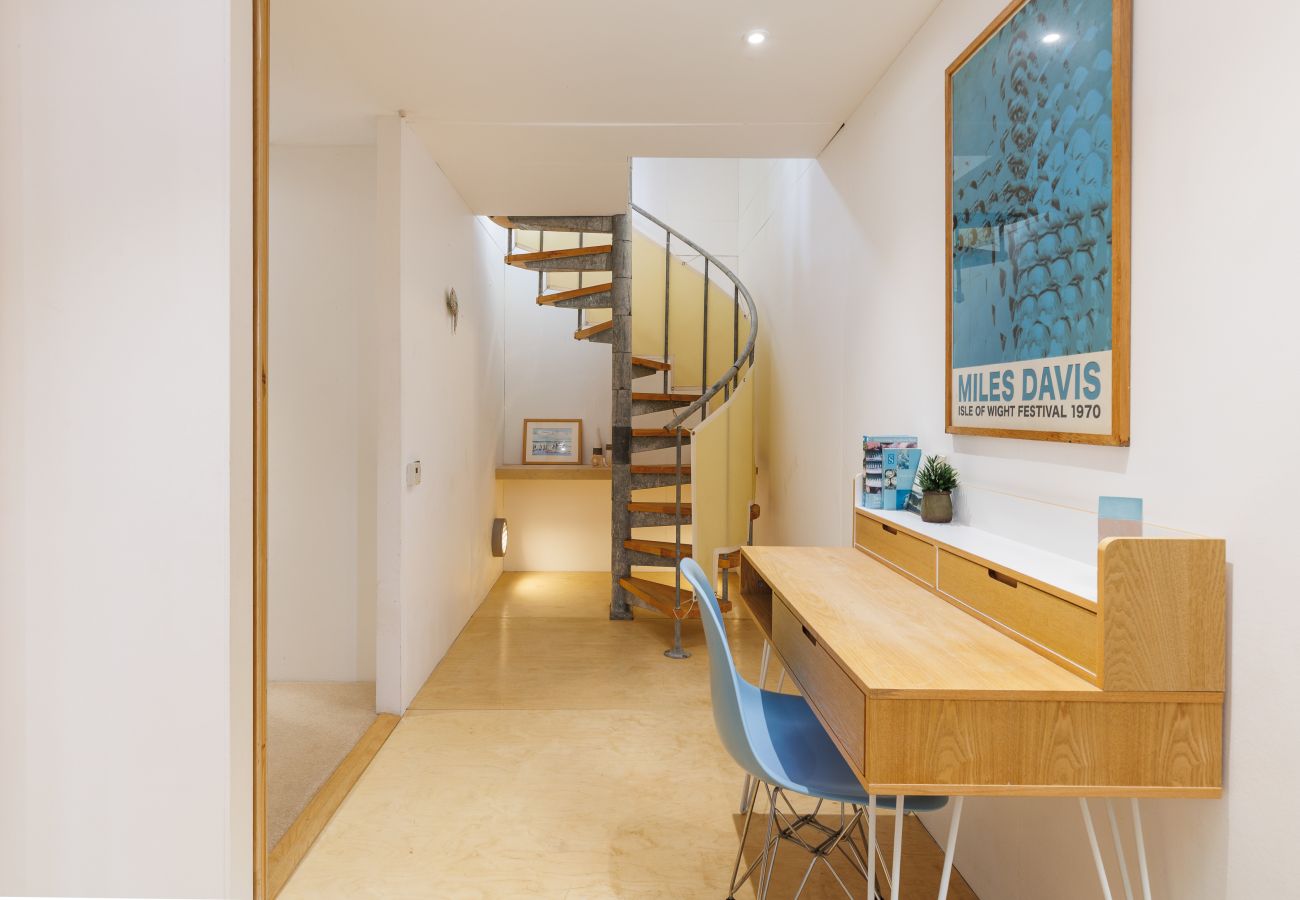 Chalet in Gurnard - The Deck House, Isle of Wight