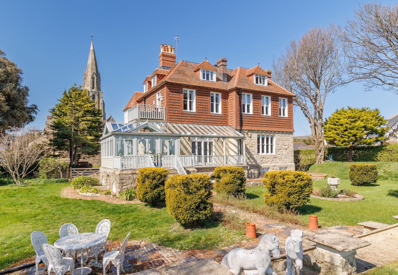 Residence in Shanklin - Old Vicarage Garden Apartment - Isle of Wight