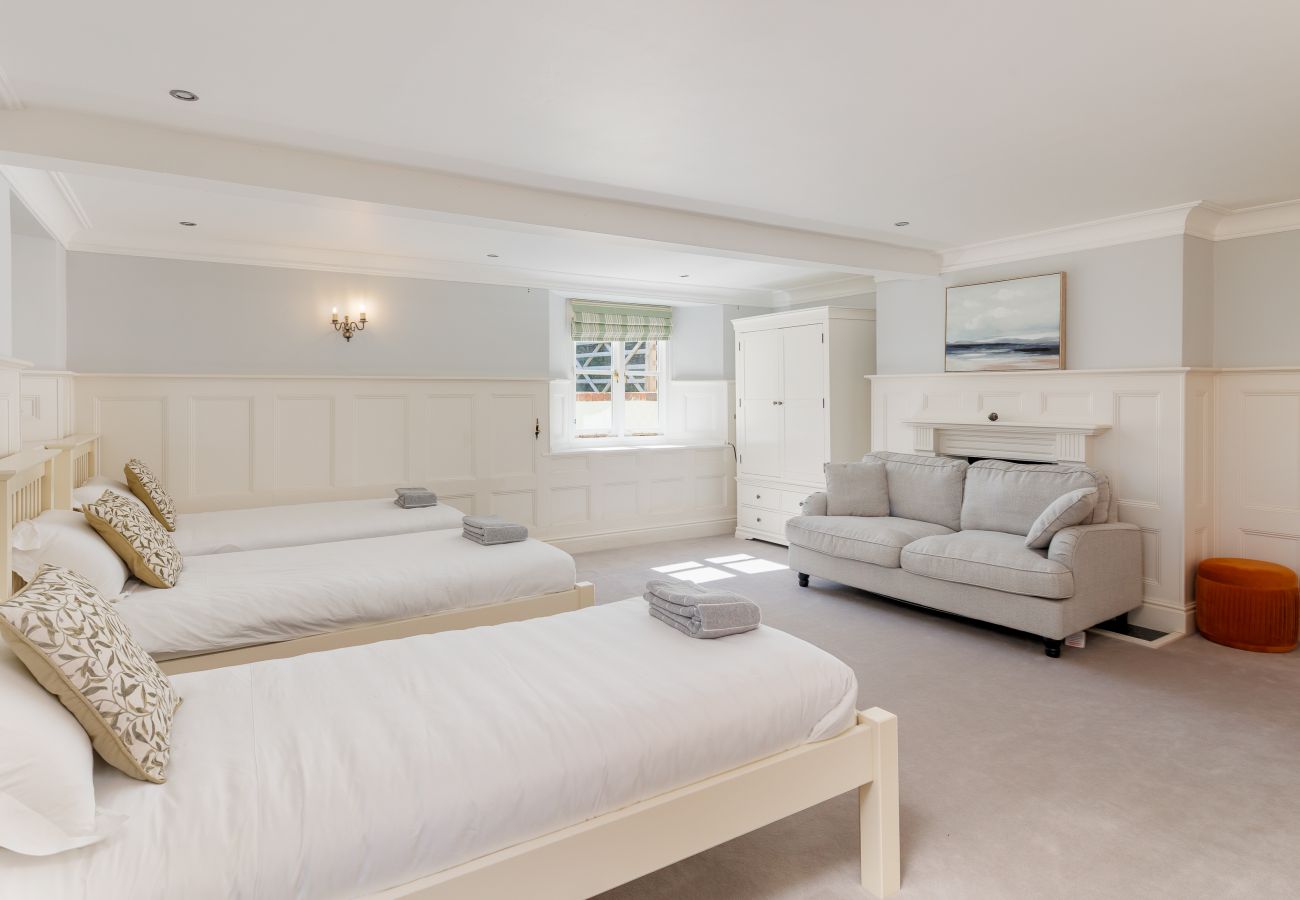 Residence in Shanklin - Old Vicarage Garden Apartment - Isle of Wight