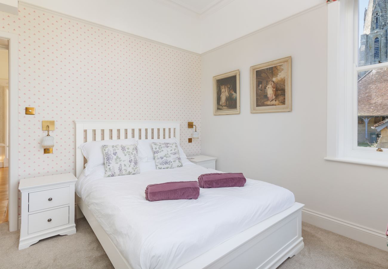 Residence in Shanklin - Old Vicarage Garden Apartment - Isle of Wight