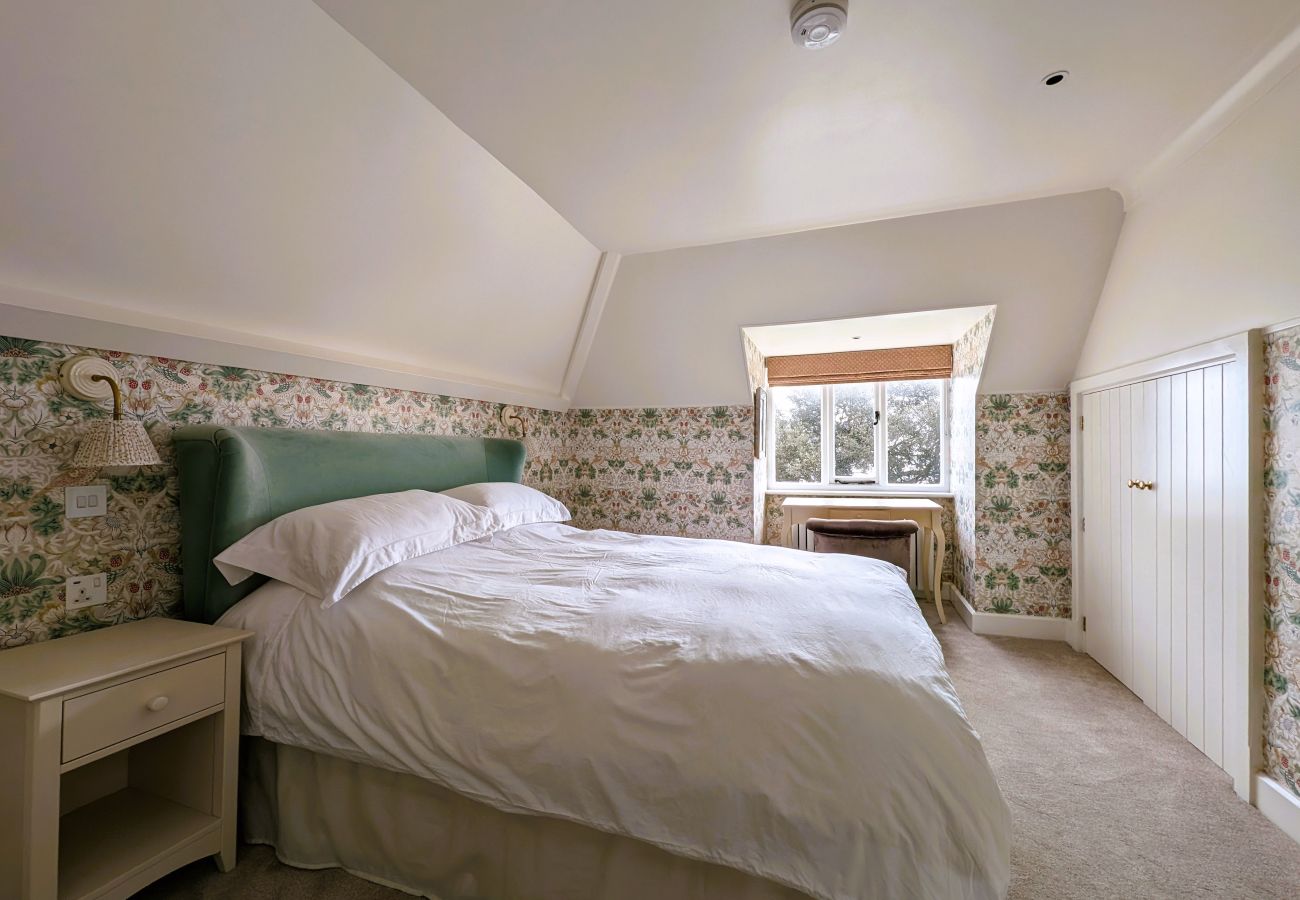 Apartment in Shanklin - Old Vicarage Upper Apartment - Isle of Wight