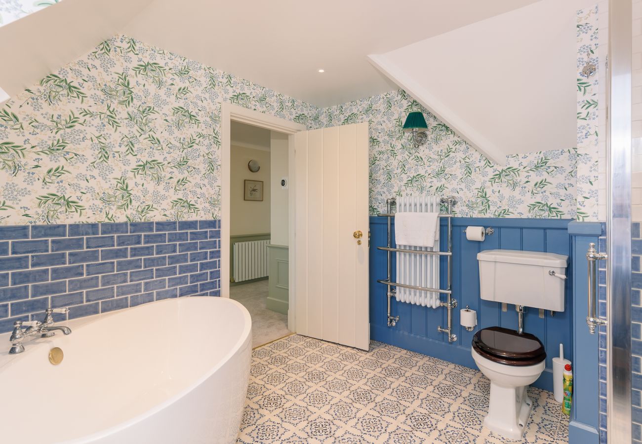 Apartment in Shanklin - Old Vicarage Upper Apartment - Isle of Wight