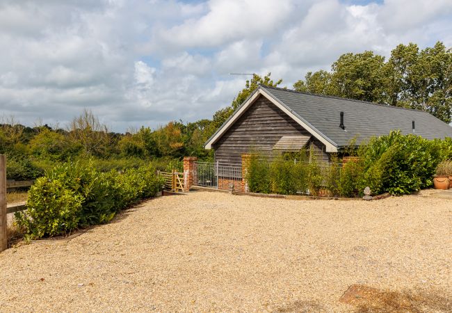 Studio in Ryde - The Little Dairy Studio - Isle of Wight Studio in Ryde - The Little Dairy Studio - Isle of Wight