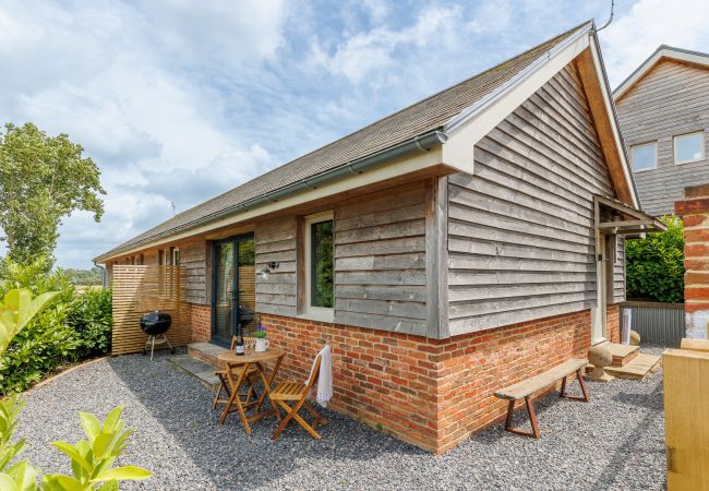 Studio in Ryde - The Little Dairy Studio - Isle of Wight Studio in Ryde - The Little Dairy Studio - Isle of Wight