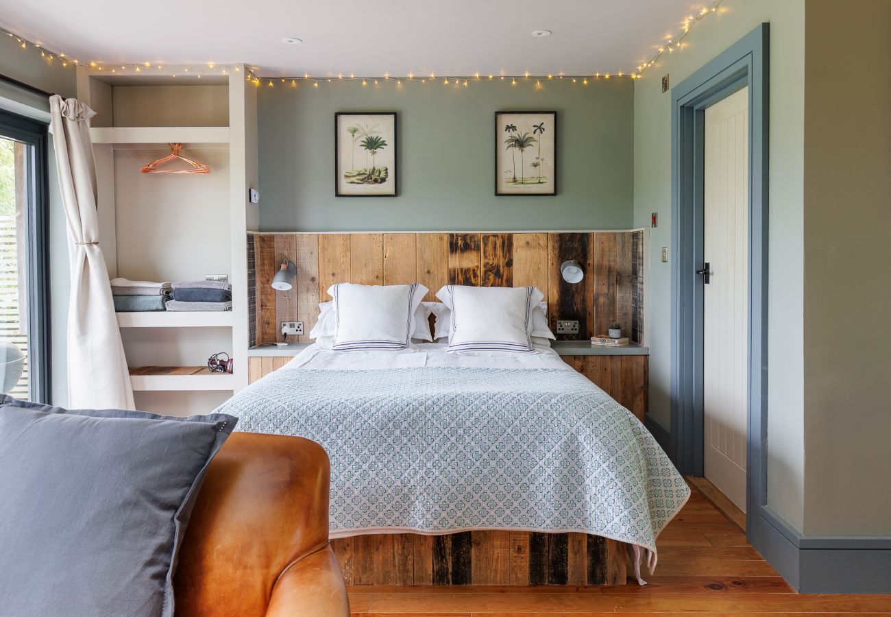 Studio in Ryde - The Little Dairy Studio - Isle of Wight