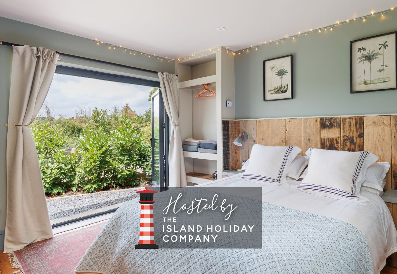 Studio in Ryde - The Little Dairy Studio - Isle of Wight