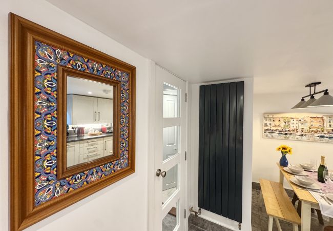 House in Ryde - Castle Cottage, Ryde, Isle of Wight House in Ryde - Castle Cottage, Ryde, Isle of Wight