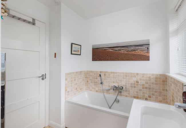 Bungalow in Bembridge - Pebble Beach  Bungalow in Bembridge - Pebble Beach