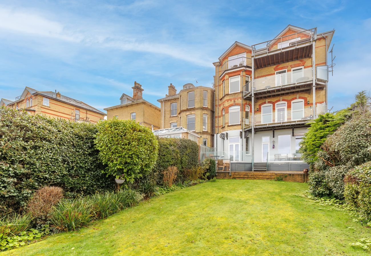 Apartment in Cowes - Solent Garden 