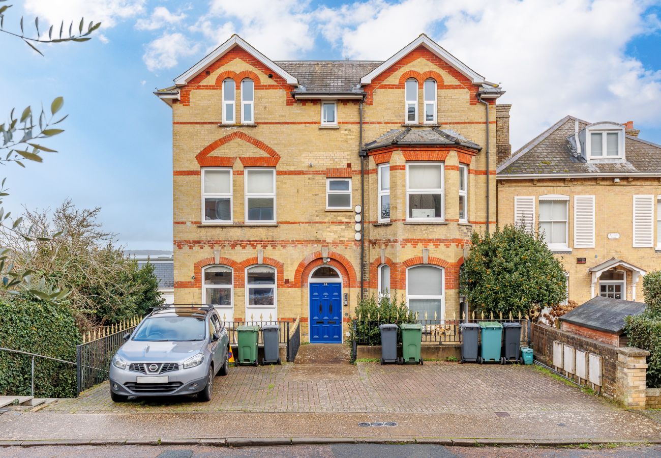 Apartment in Cowes - Solent Garden 