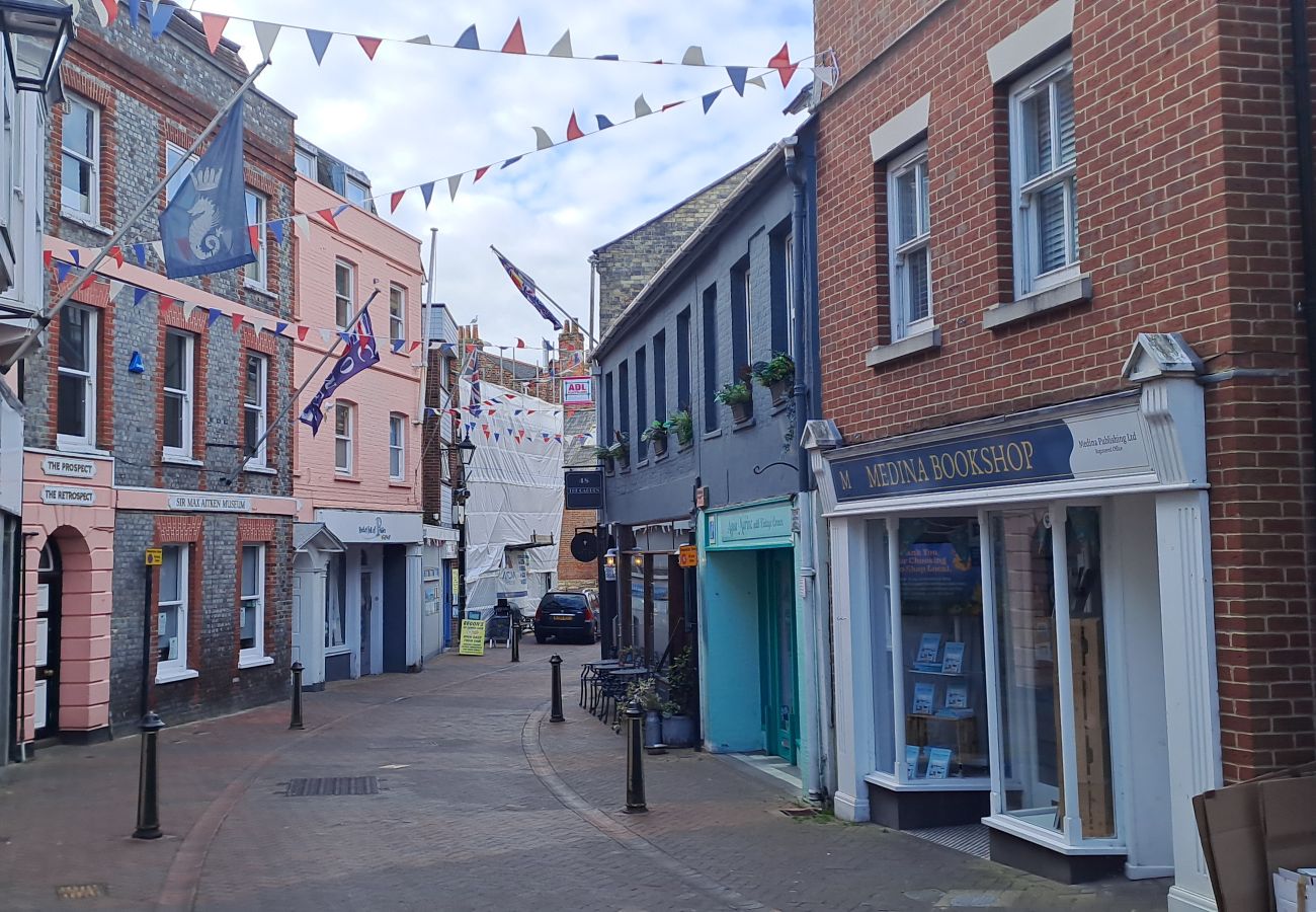 Apartment in Cowes - Solent Garden 