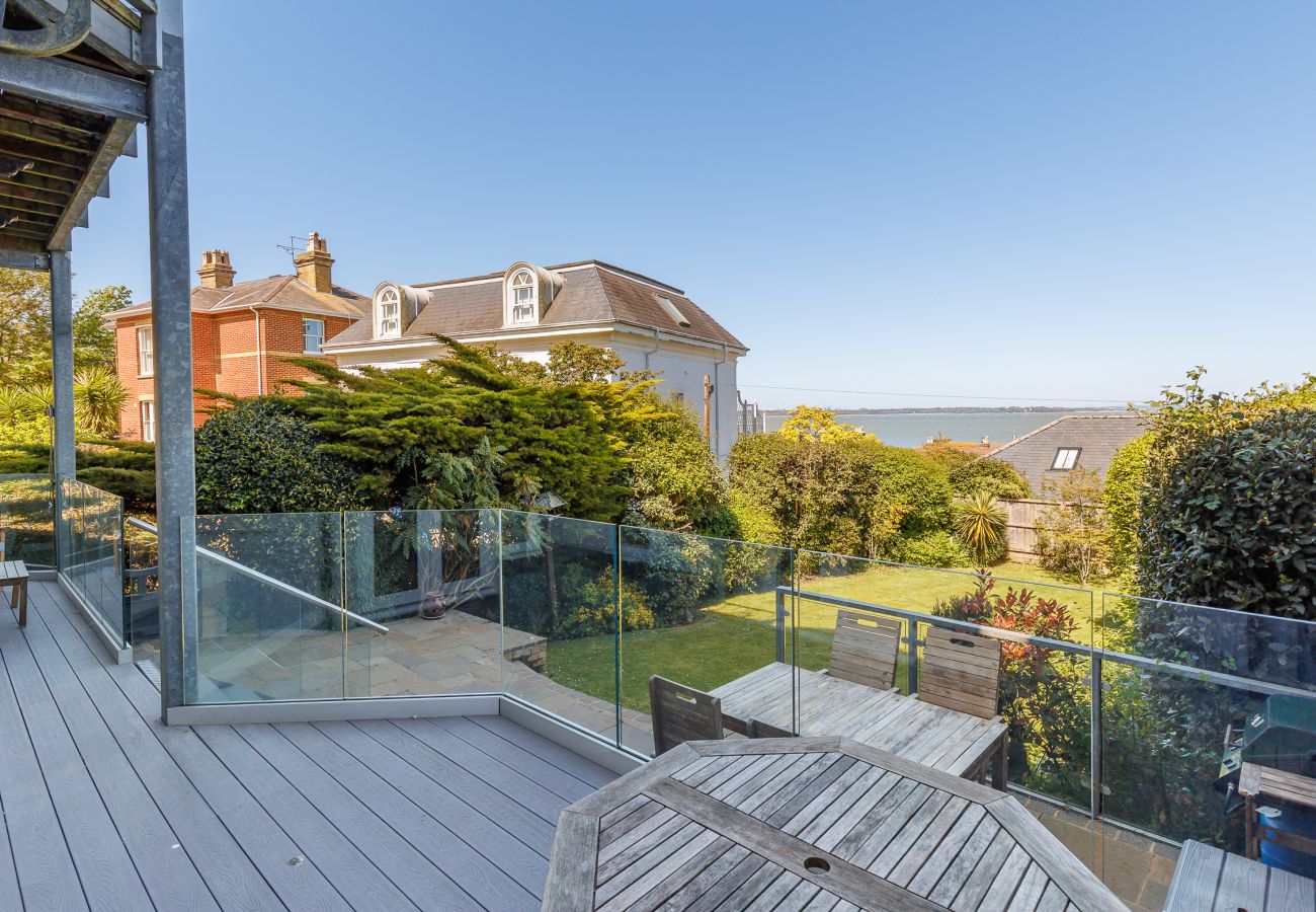 Apartment in Cowes - Solent Garden 