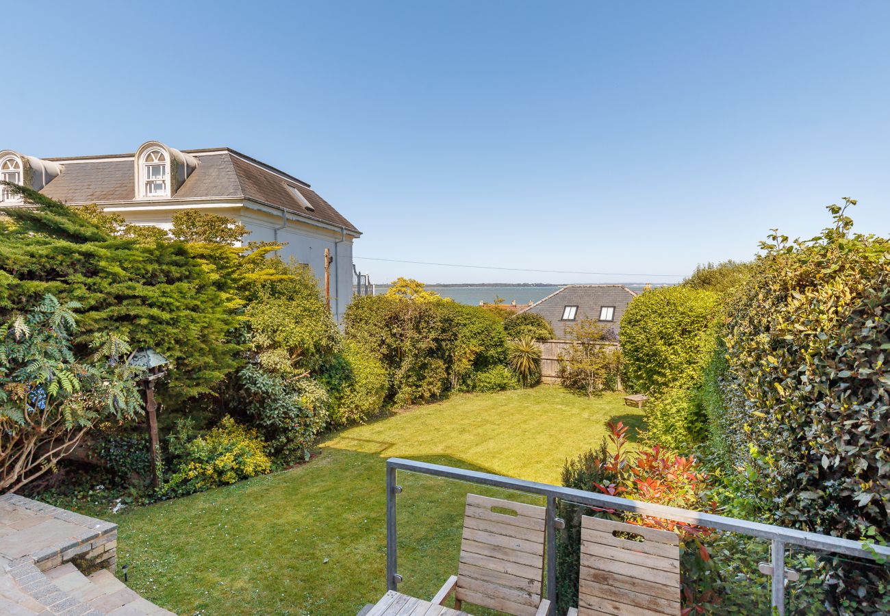 Apartment in Cowes - Solent Garden 