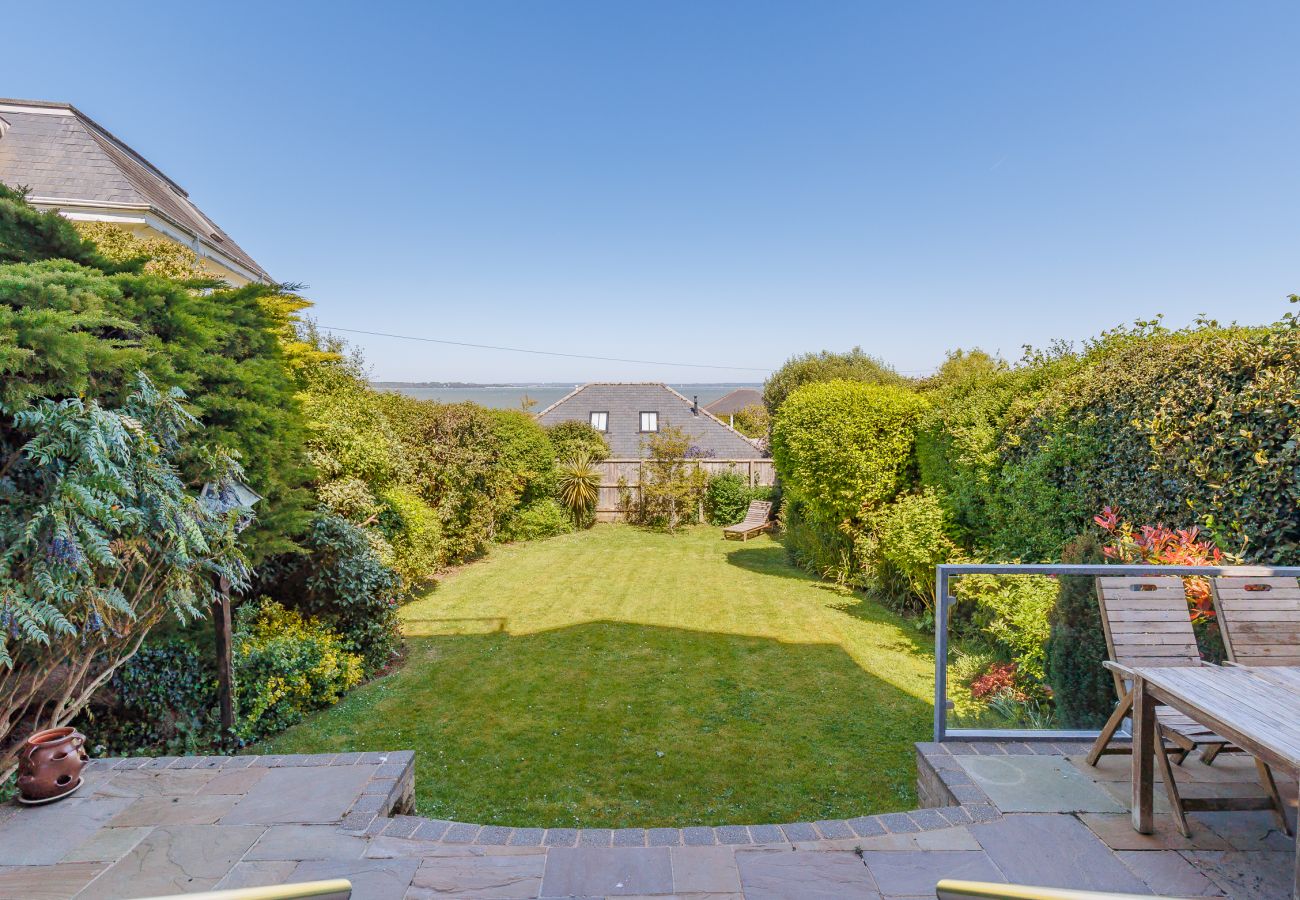 Apartment in Cowes - Solent Garden 