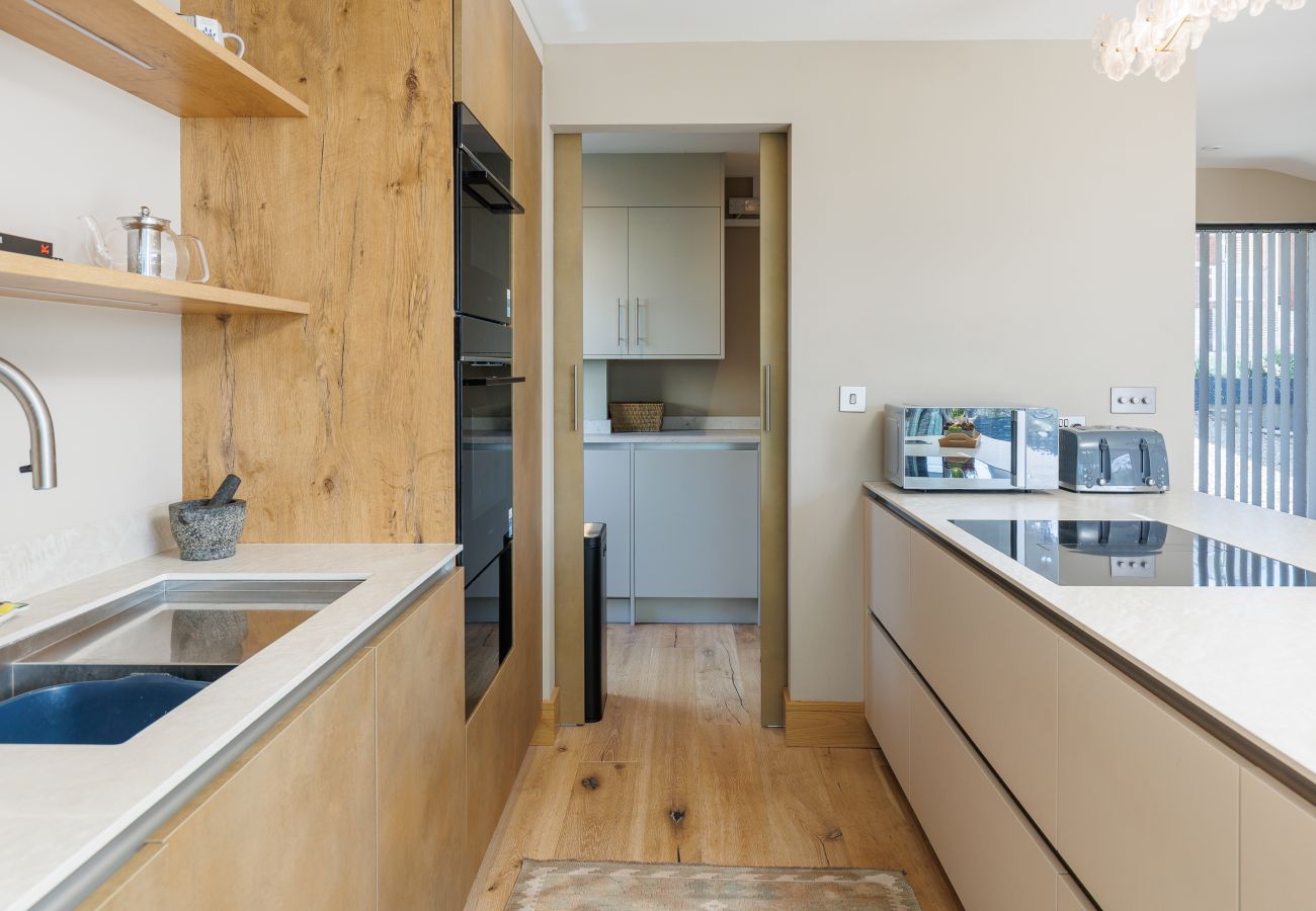 House in Gurnard - Rena's Retreat