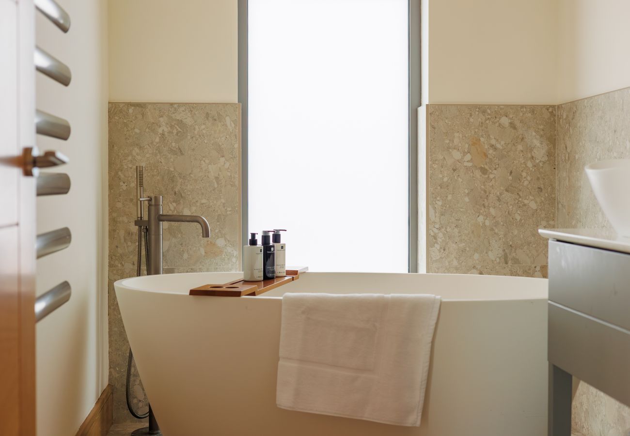 House in Gurnard - Rena's Retreat