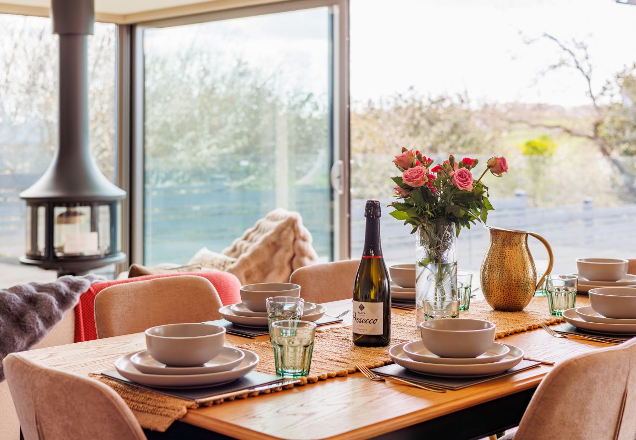 House in Gurnard - Rena's Retreat