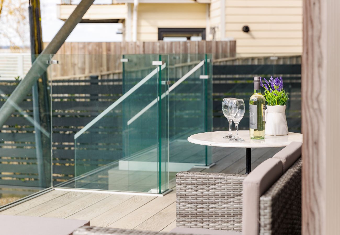 House in Gurnard - Rena's Retreat