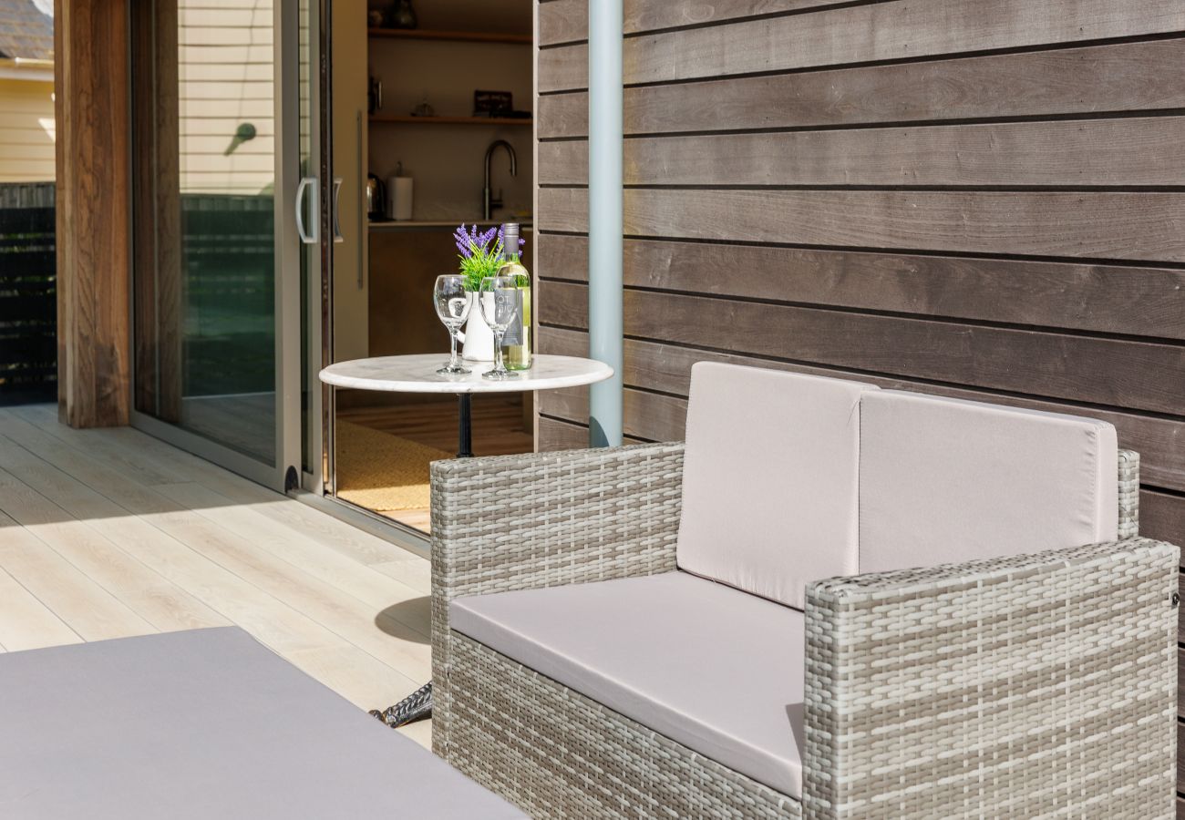 House in Gurnard - Rena's Retreat