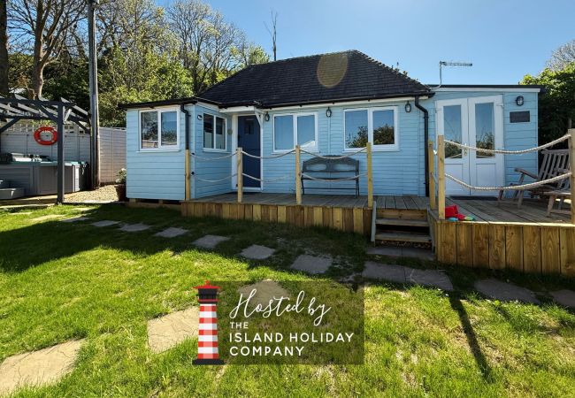Bungalow in Bembridge - Red Cedars