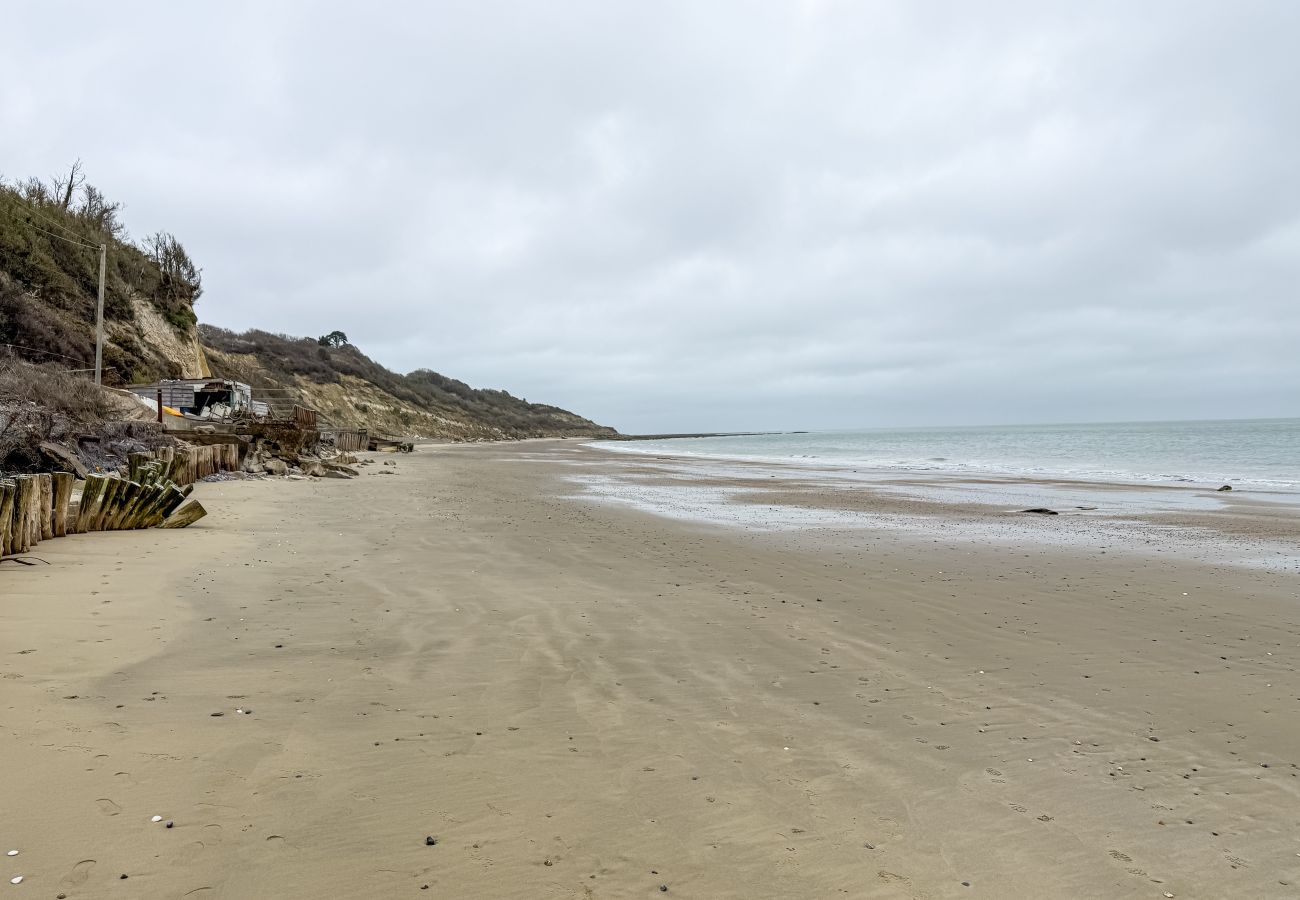 Bungalow in Bembridge - Red Cedars