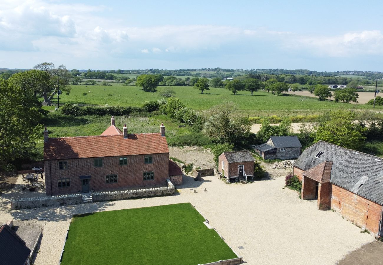 House in Brading - The Farmhouse at Nunwell 
