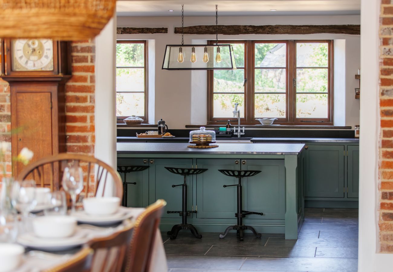 House in Brading - The Farmhouse at Nunwell 