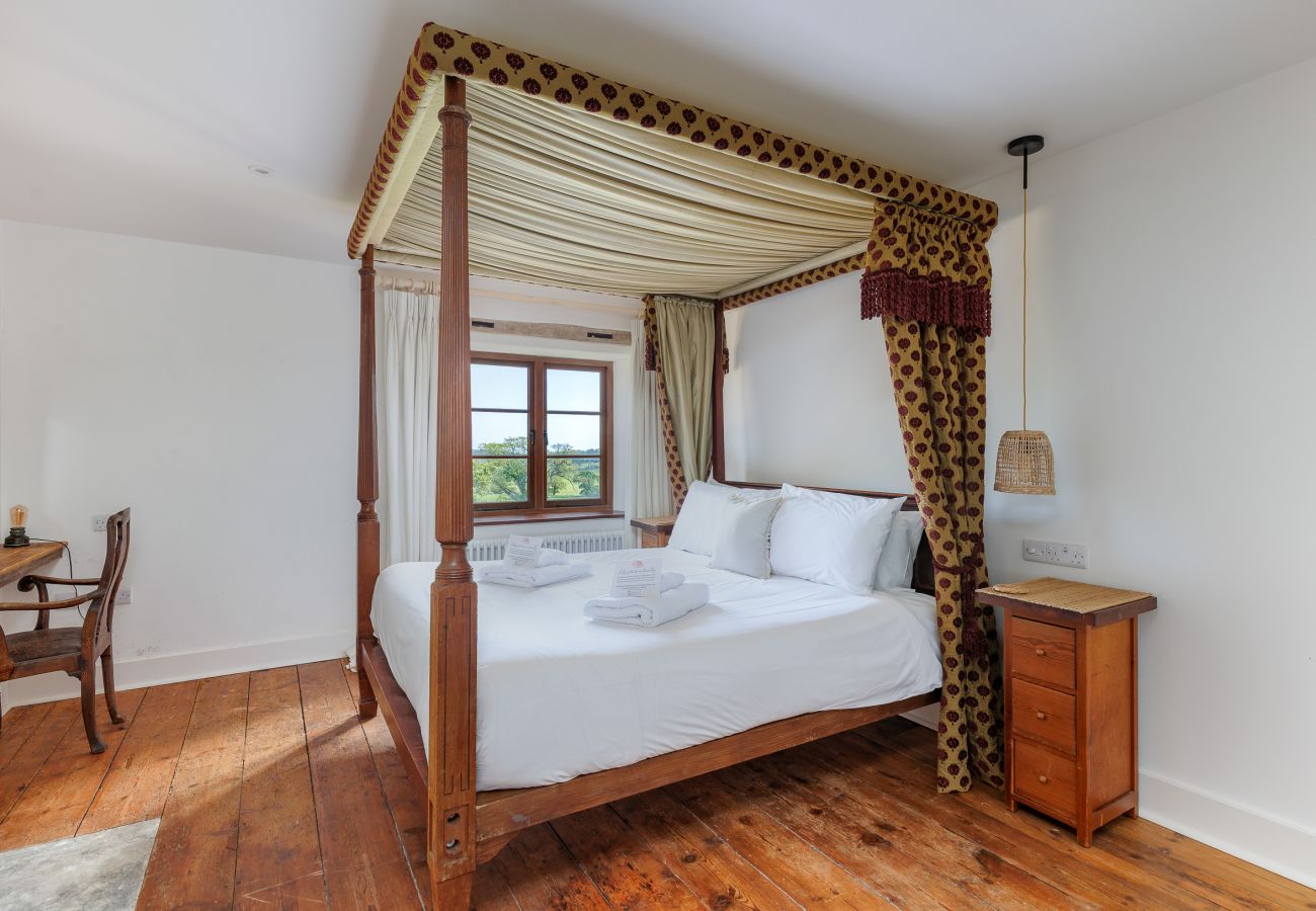 House in Brading - The Farmhouse at Nunwell 