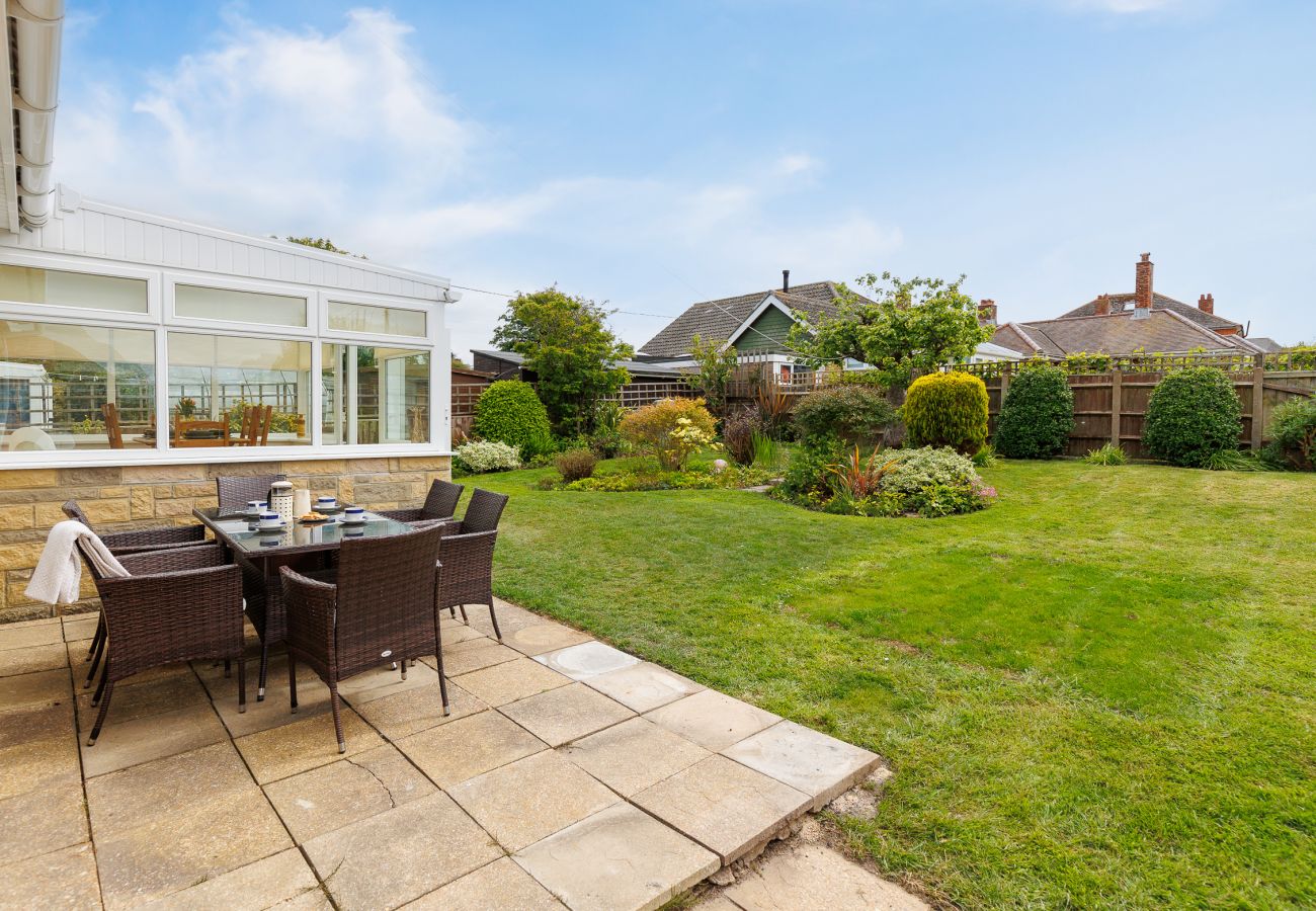 Bungalow in Freshwater - Westway