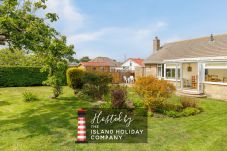 Modern beachside accommodation in Totland Isle of Wight