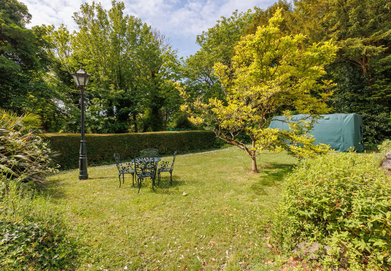 Bungalow in St Lawrence - Undercliff View  St Lawrence Retreat