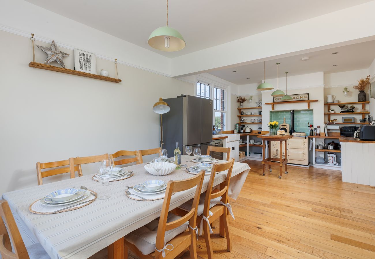 House in Totland Bay - Sandy Lane 