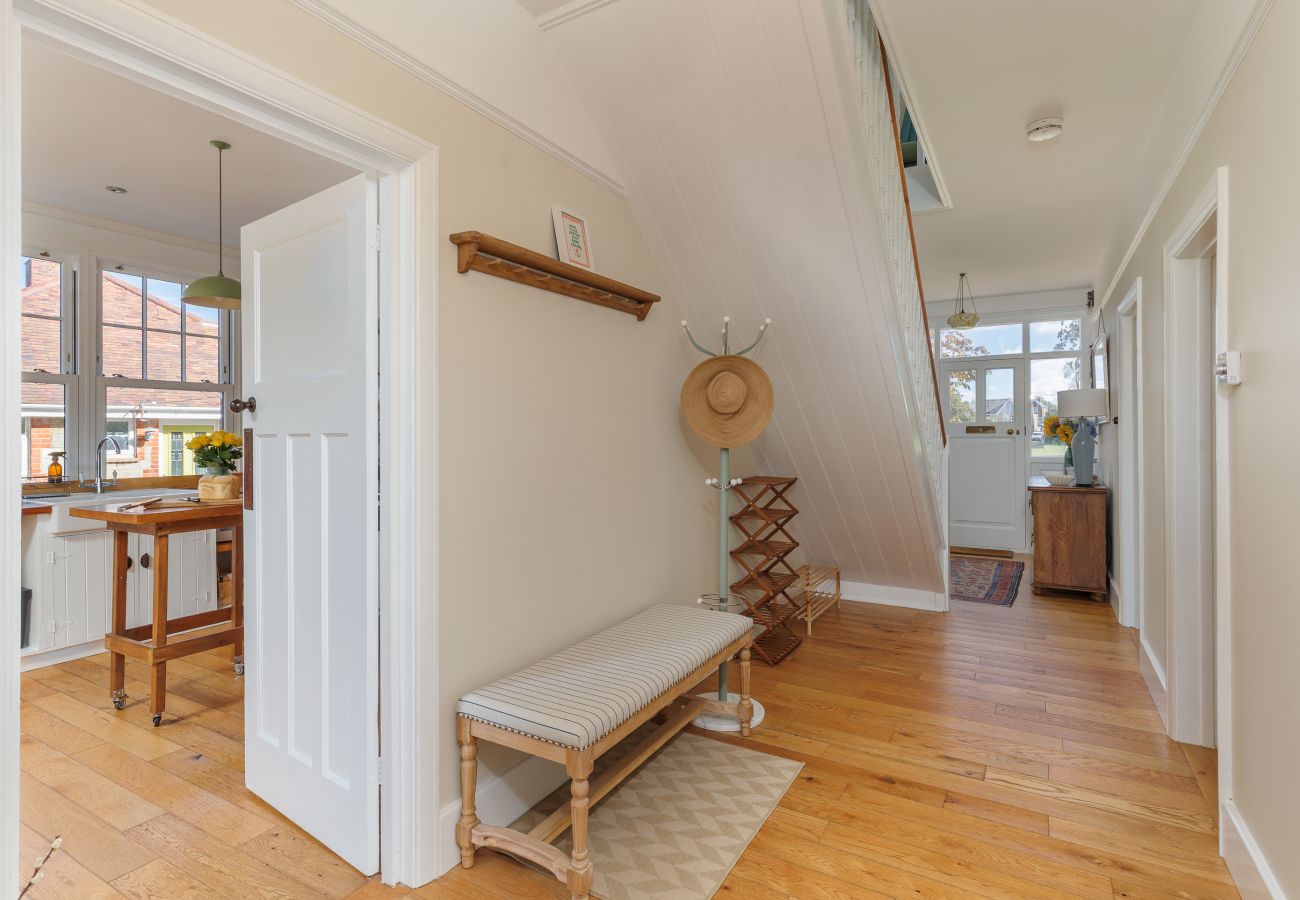 House in Totland Bay - Sandy Lane 