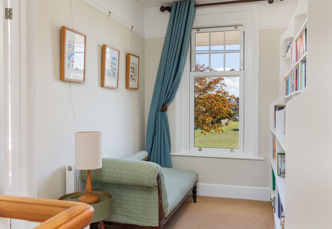 House in Totland Bay - Sandy Lane 